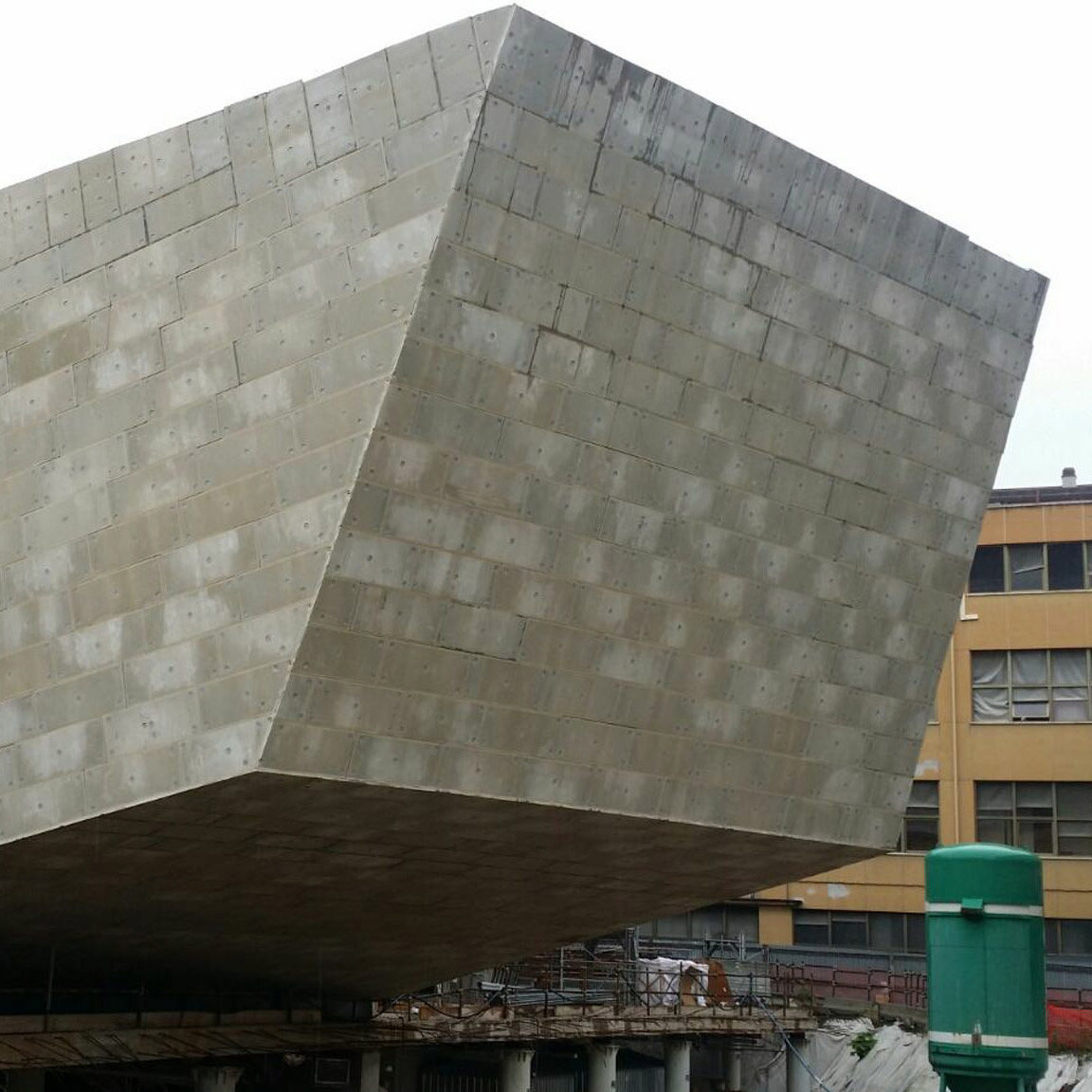 Thermal insulating composite system Betontherm styr EPS