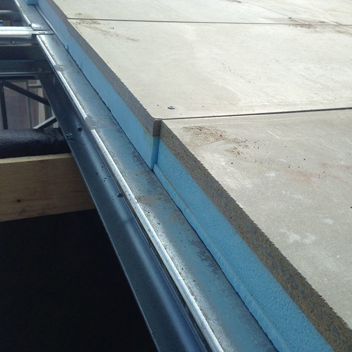 Coupled insulating panels Betonstyr XPS with metal frame system